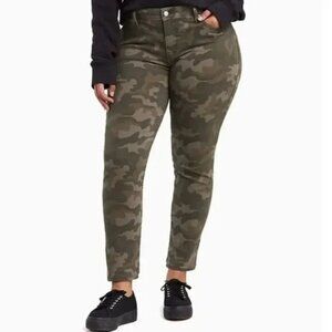 NWT Levi's Camouflage 311 Shaping Skinny Jeans l Plus Size 22 / 22W